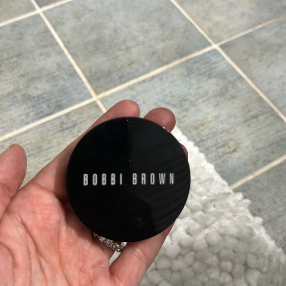 Bobbi Brown pot rouge for cheeks and lips. Pale pink 11.